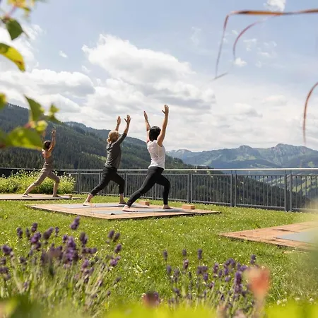 מלון Naturhotel Edelweiss וואגריין