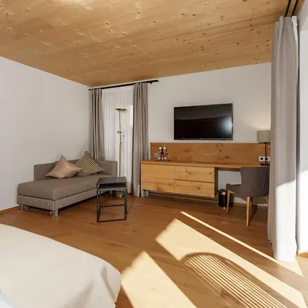 Hotel Naturhotel Edelweiss 4*