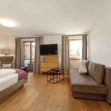 Hotel Naturhotel Edelweiss 4*