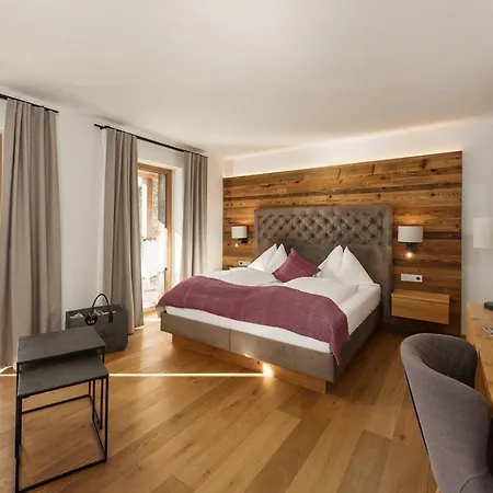 Hotel Naturhotel Edelweiss 4*