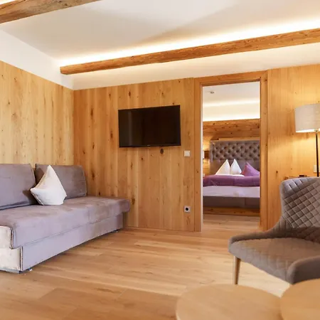 Hotel Naturhotel Edelweiss 4*